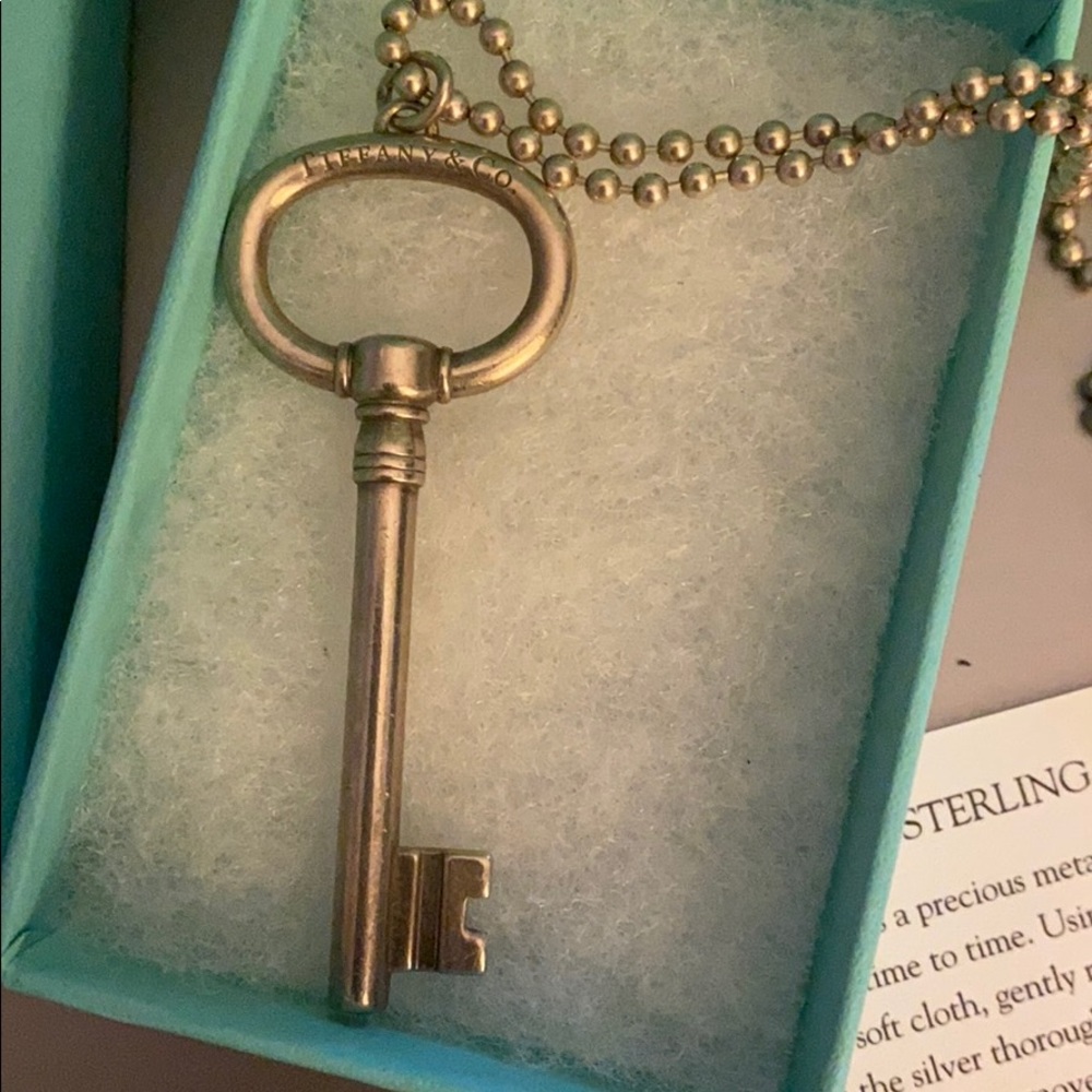 TIFFANY & CO KEY Necklace sterling silver - Picture 2 of 3